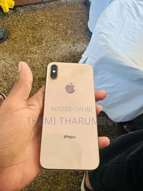 Apple iPhone XS (Used)