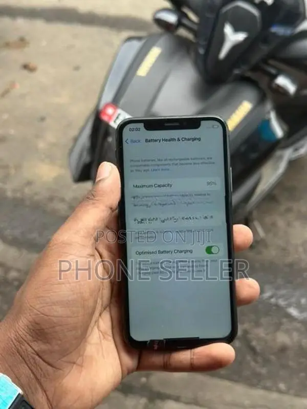 Apple iPhone X (Used)