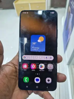 Samsung Galaxy S22+ 5G 256GB (Used)