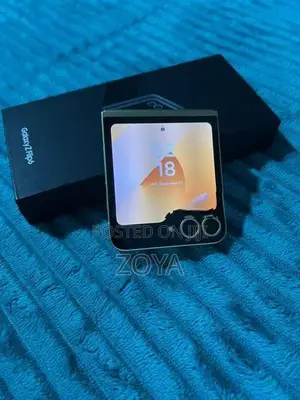 Samsung Galaxy Z Flip 6 12/512GB (Used)