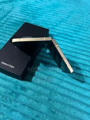 Samsung Galaxy Z Flip 6 12/512GB (Used)