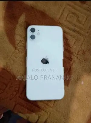 Apple iPhone 11 (Used)
