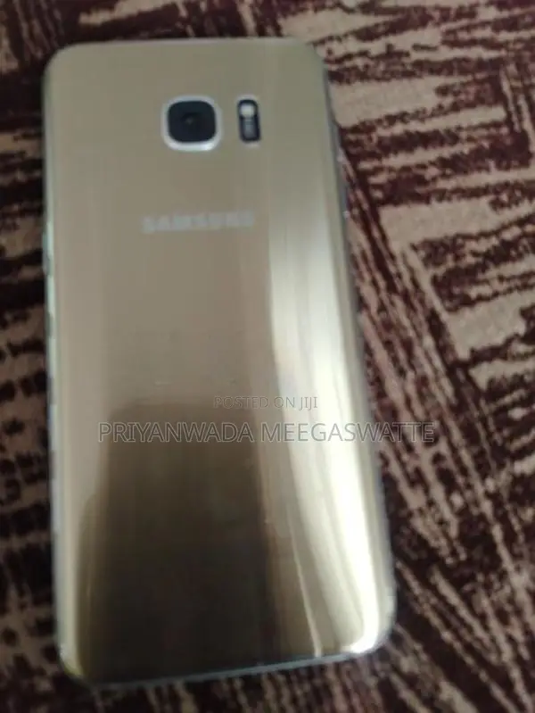 Samsung Galaxy S7 Edge (Used)