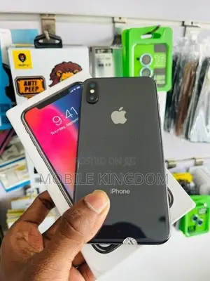 Apple iPhone XS 256GB Black Fullset (Used)