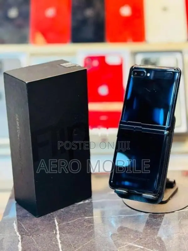 Samsung Galaxy Z Flip 8/256GB (Used)