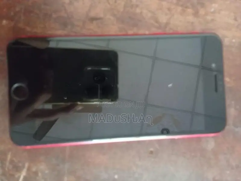 Apple iPhone 8 Plus (Used)
