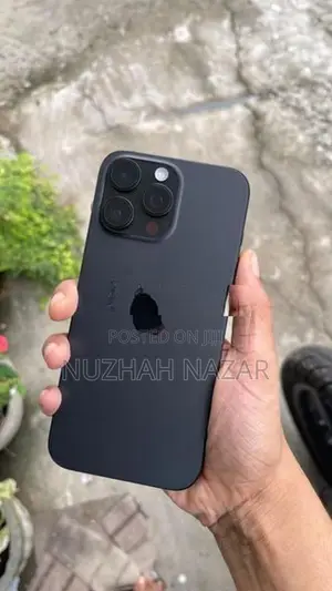 Apple iPhone 16 Pro Max (Used)