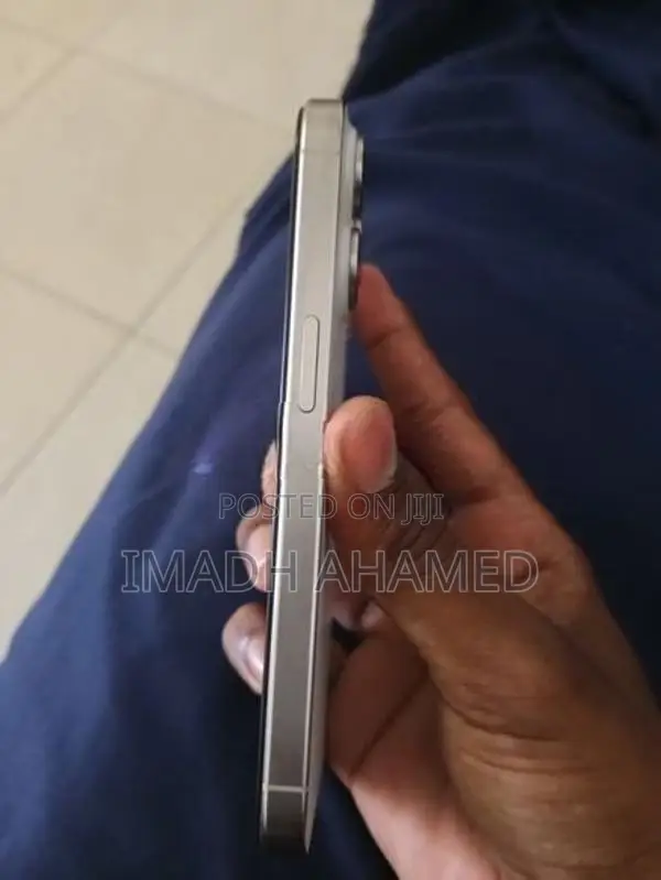 Apple iPhone 15 Pro (Used)