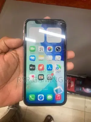 Apple iPhone 11 (Used)