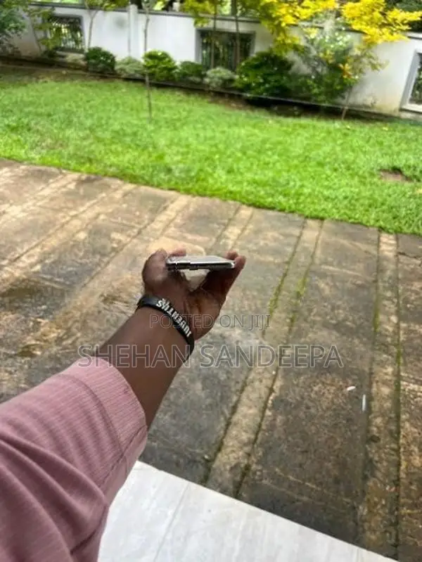 Apple iPhone X (Used)