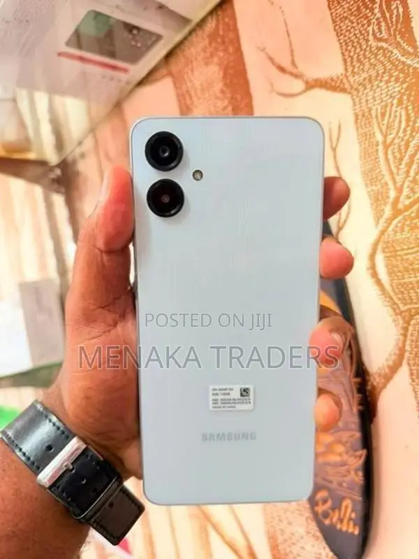 Samsung Galaxy A06 6GB 128GB (Used)