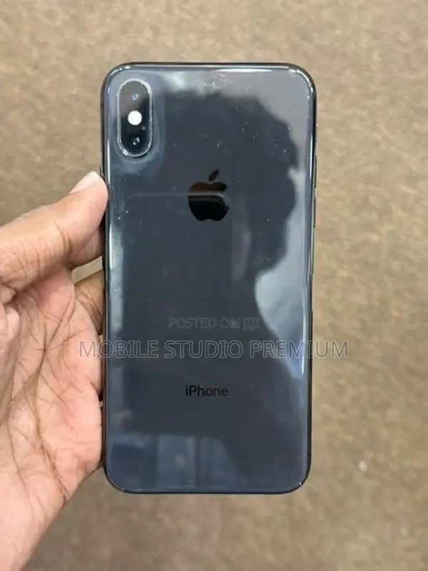 Apple iPhone XS (Used)