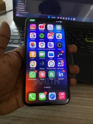 Apple iPhone XS (Used)