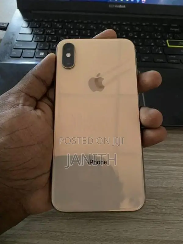 Apple iPhone XS (Used)