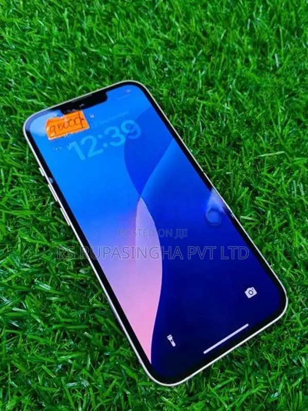 Apple iPhone 13 (Used)