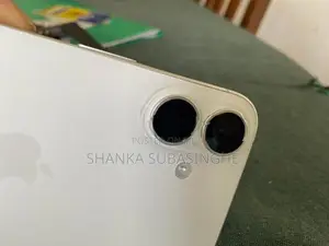 Apple iPhone 16 (Used)