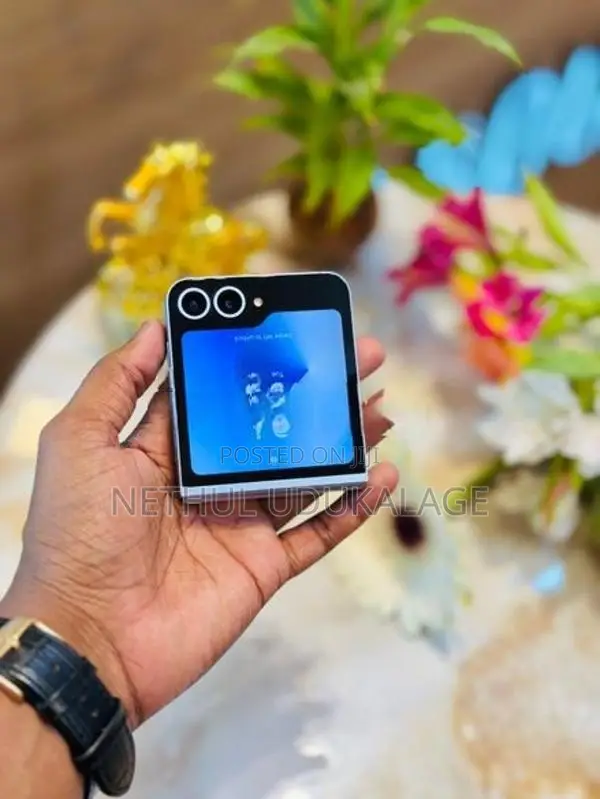 Samsung Galaxy Z Flip 6 5G 12GB RAM|256GB (Used)