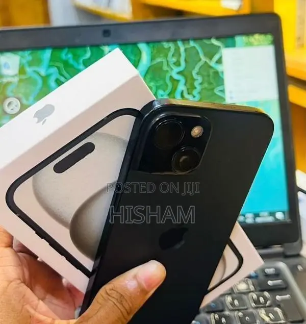 Apple iPhone 15 256GB (Used)