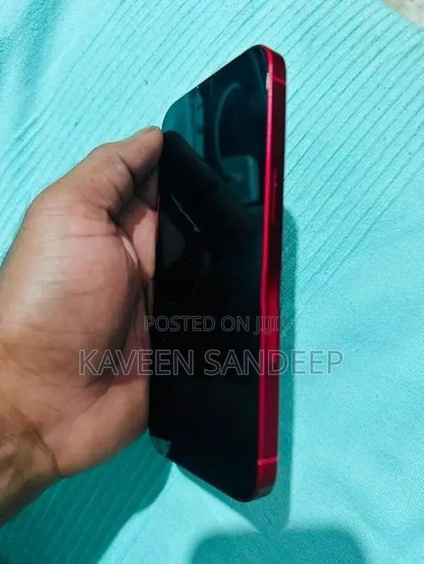 Apple iPhone 13 (Used)