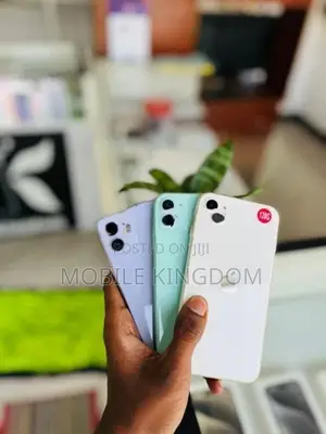 Apple iPhone 11 128GB (Used)