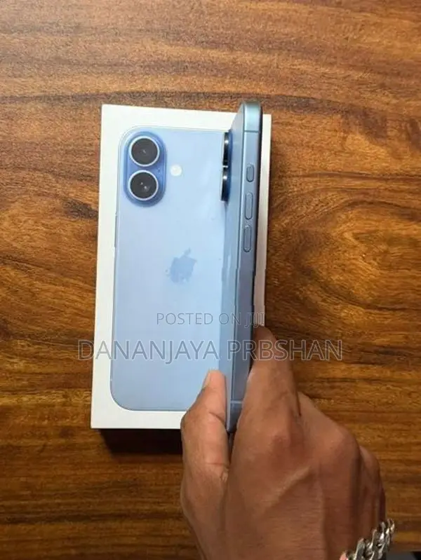 Apple iPhone 17 (Used)