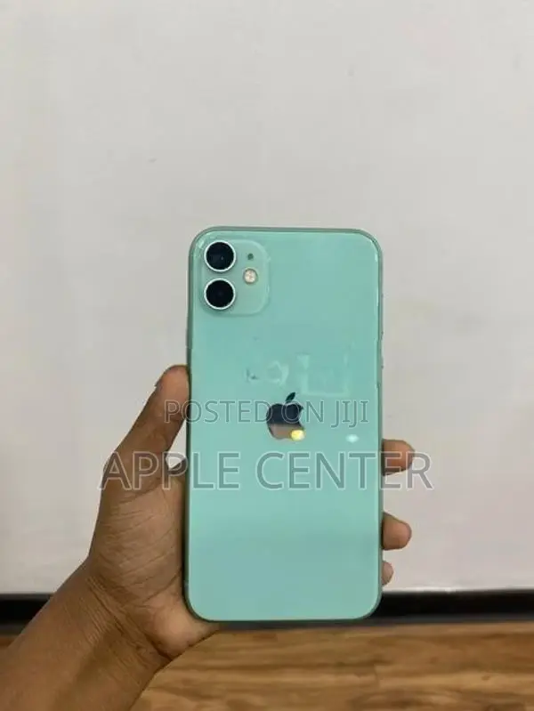 Apple iPhone 11 (Used)