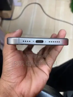 Apple iPhone 15 Pro Max (Used)