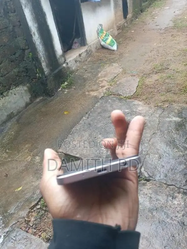 Vivo Y04 (Used)