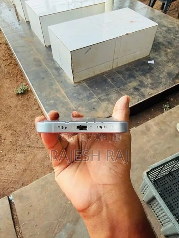 Apple iPhone 15 (Used)