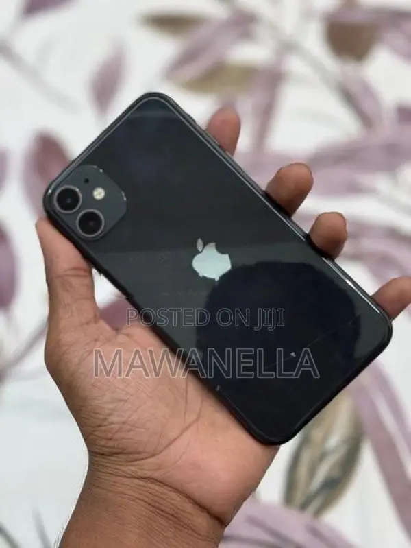 Apple iPhone 11 (Used)