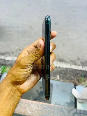 Apple iPhone 11 Pro Max (Used)