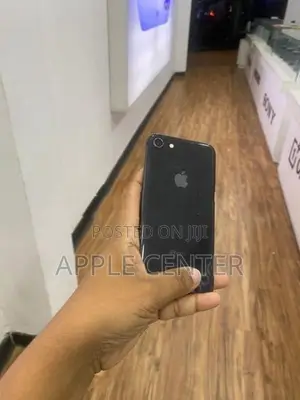 Apple iPhone 8 (Used)
