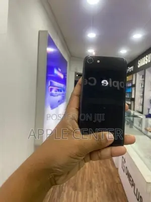 Apple iPhone 8 (Used)