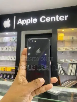 Apple iPhone 8 (Used)