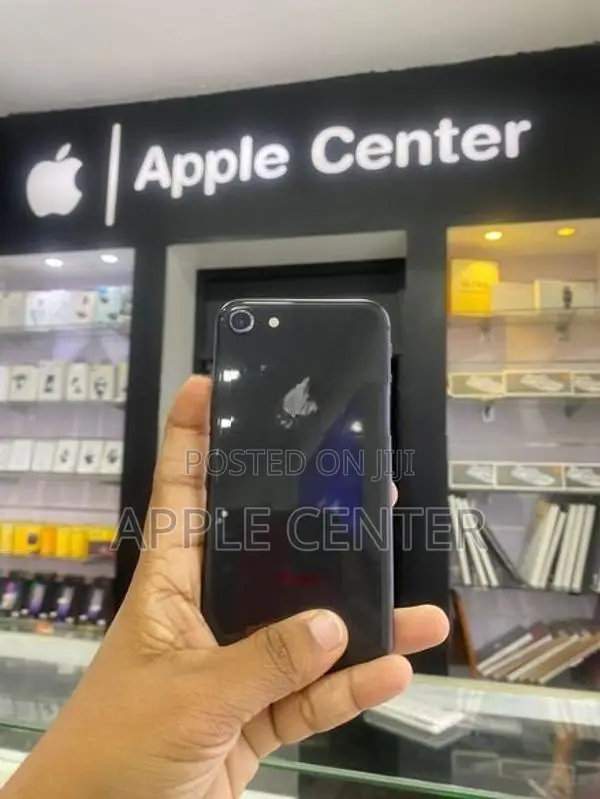 Apple iPhone 8 (Used)