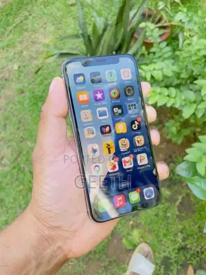 Apple iPhone XS 64GB (Used)