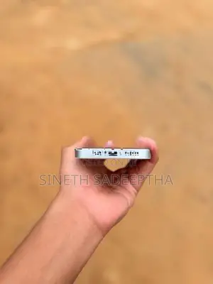 Apple iPhone 15 (Used)