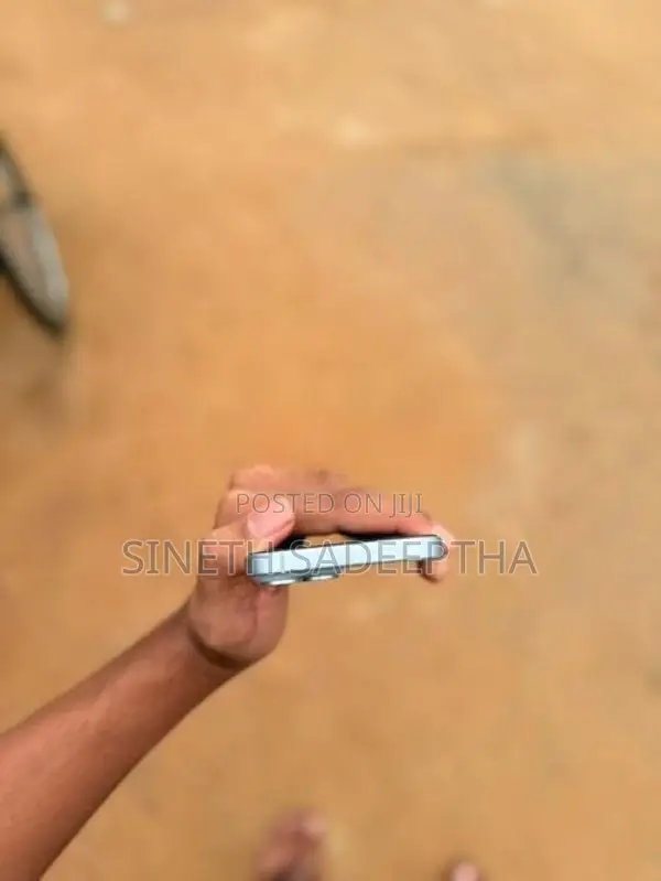Apple iPhone 15 (Used)
