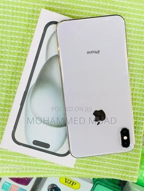 Apple iPhone XS Max (Used)
