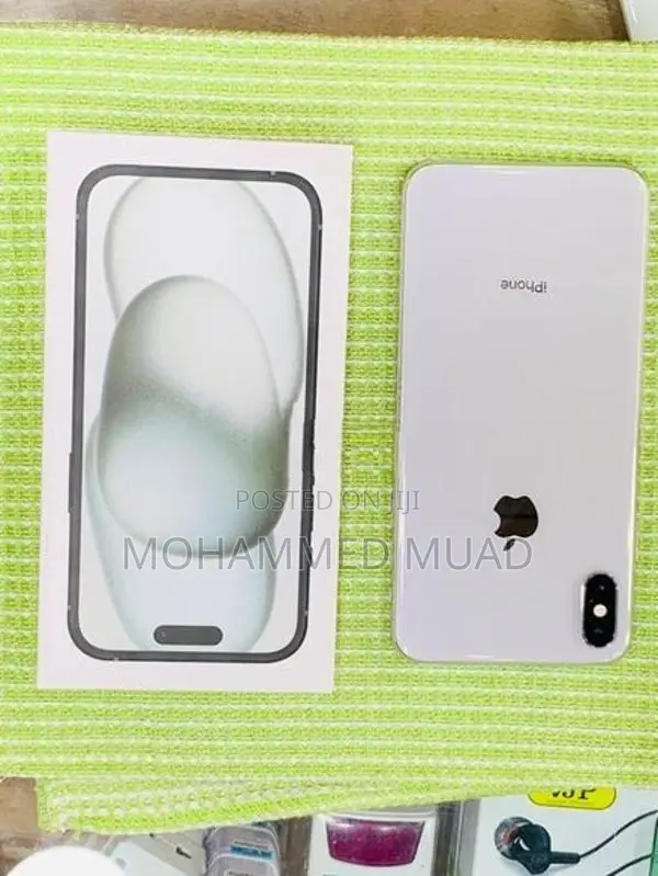 Apple iPhone XS Max (Used)