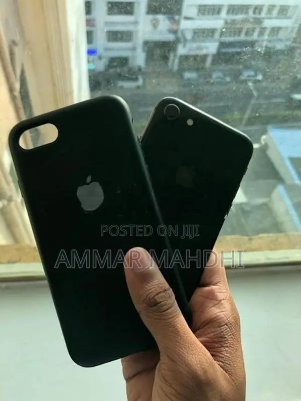 Apple iPhone 8 (Used)