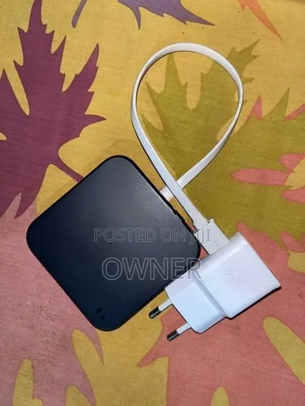 Samsung Wireless Charger with Adapter