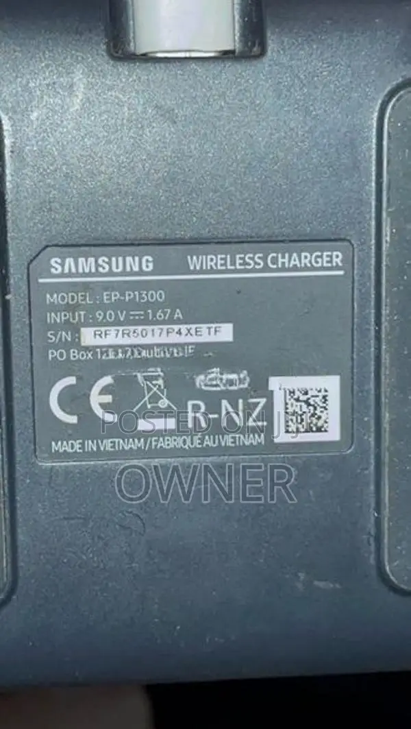 Samsung Wireless Charger with Adapter