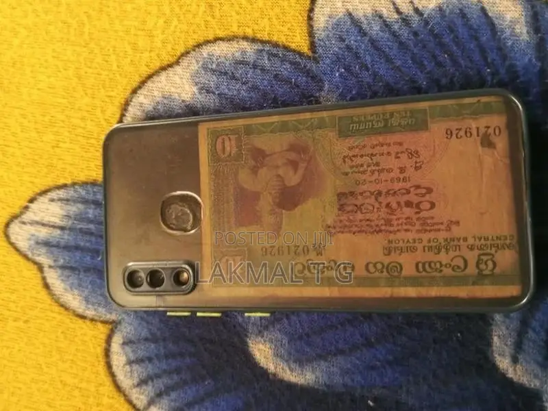 Samsung Galaxy A20 (Used)