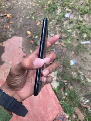Samsung Galaxy J7 Nxt 16GB Black (Used)