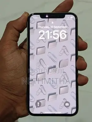 Apple iPhone XS (Used)