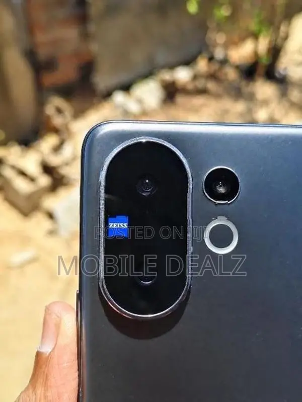 Vivo V60 8GB | 256GB (Used)