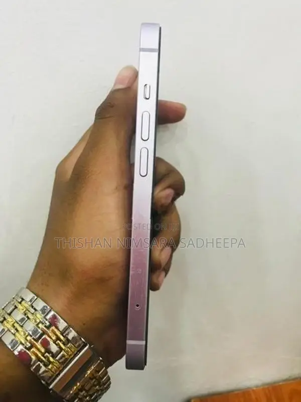 Apple iPhone 14 (Used)