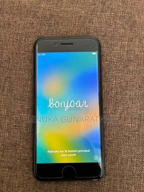 Apple iPhone 8 (Used)