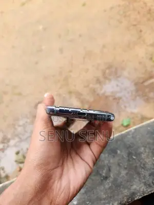 Samsung Galaxy S21 (Used)